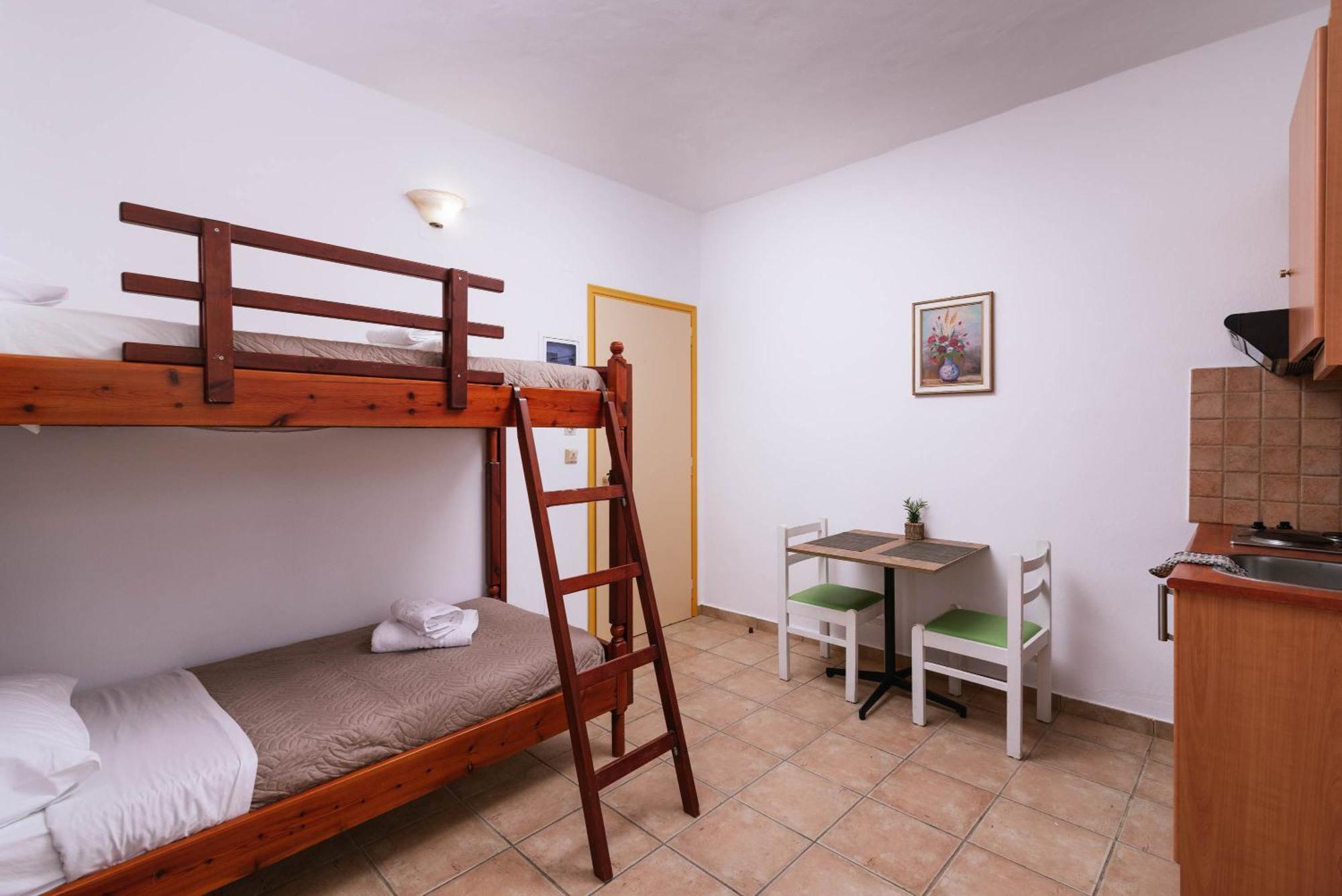 Matala Bay Hotel & Apartments Стая снимка