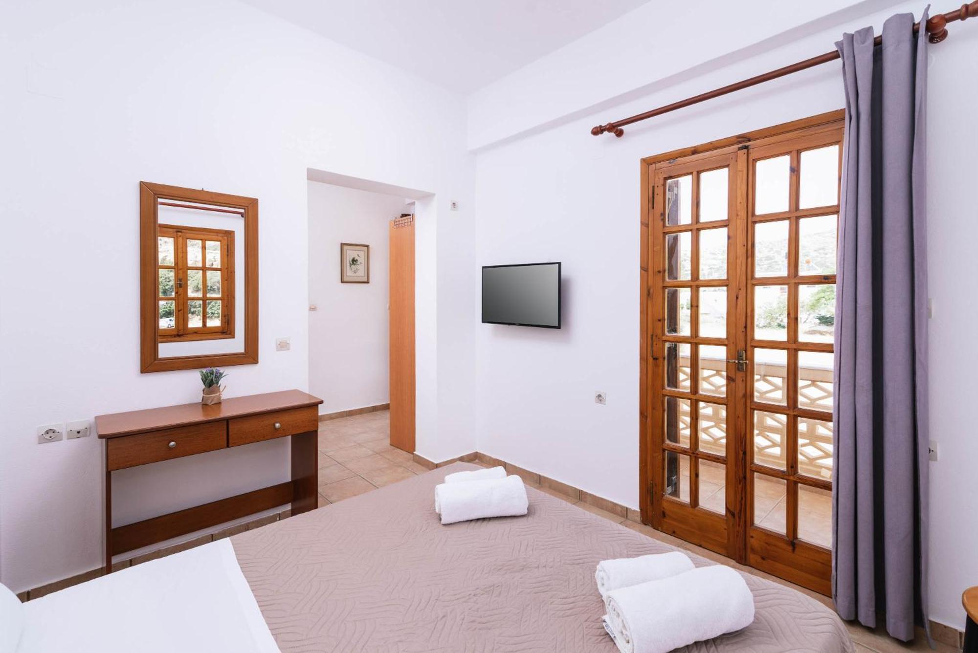 Matala Bay Hotel & Apartments Стая снимка