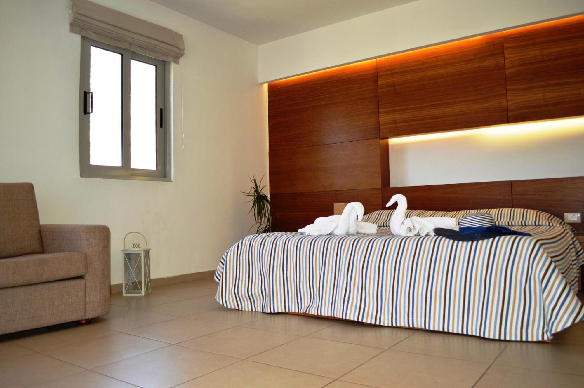 Matala Bay Hotel & Apartments Стая снимка